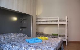 M1 Pasteur Holiday Home